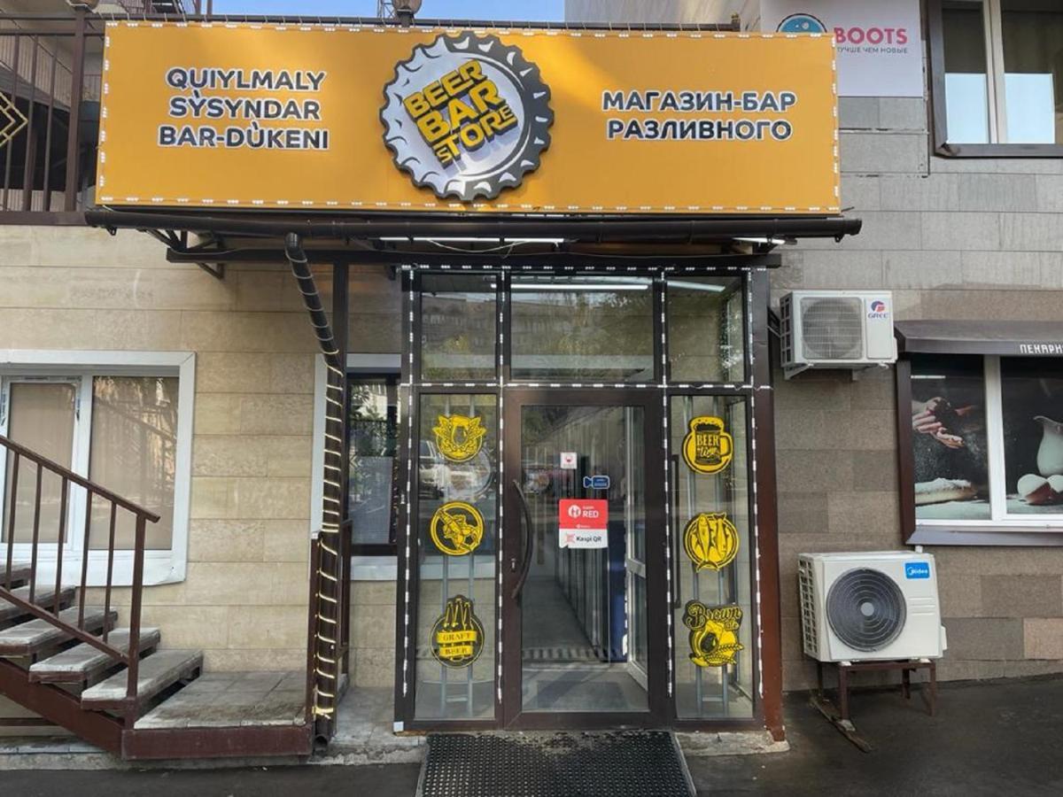 Студия New York В Самом Центре Города Daire Almatı Dış mekan fotoğraf